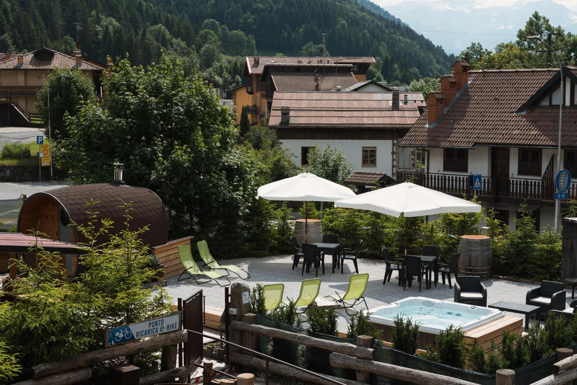 Alpen Chalet - Charme Mountain Hotel - Schilpario Exterior foto